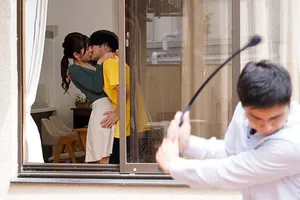 Những con đĩ da đen và da trắng chia sẻ một con cặc đen lớn