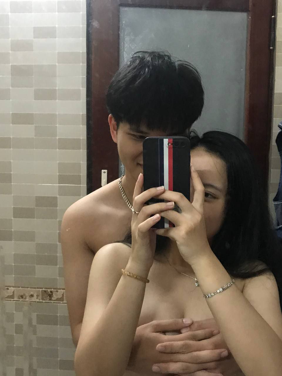#Chống khác biệt #mua Mông của một bạn nữ xuất hiện và hét lên rất to